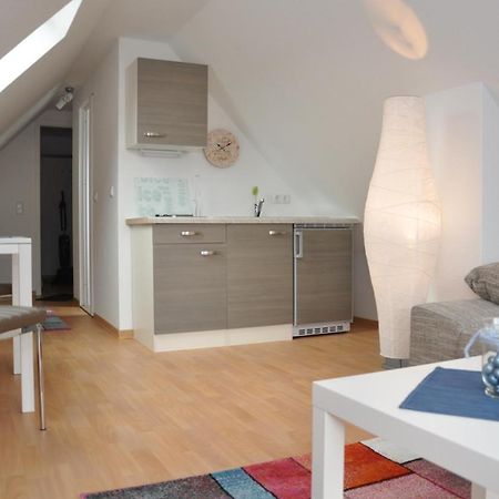 Ferienhaus Mueritzzauber / 1 Zimmer Dachgeschoss-Appartement Röbel Εξωτερικό φωτογραφία